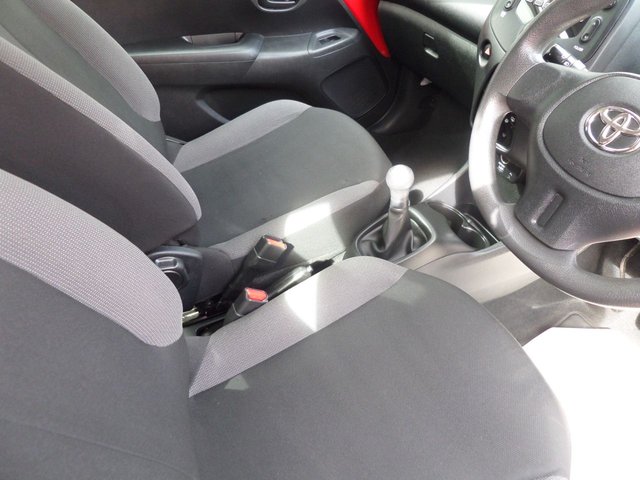 2019 TOYOTA AYGO - Photo 11