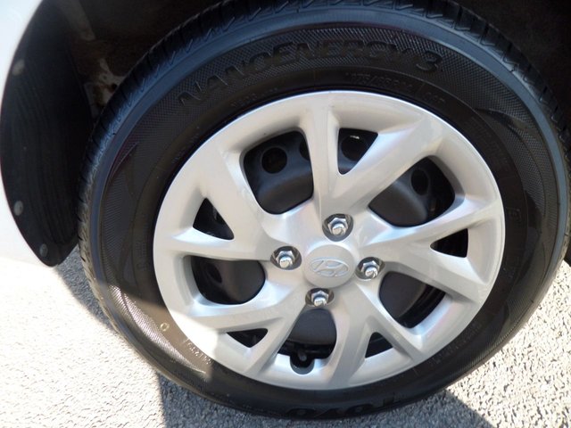 2018 HYUNDAI I10 - Photo 8