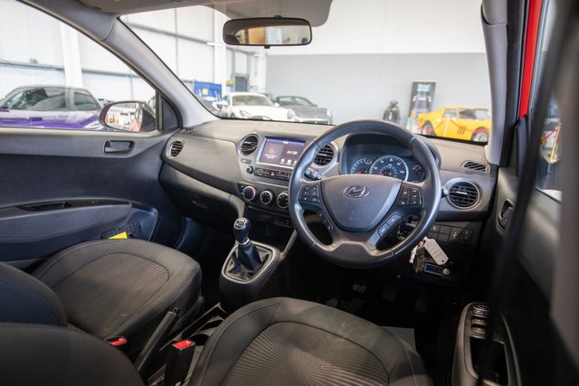 2019 Hyundai I10 1L Play 5dr - Photo 3