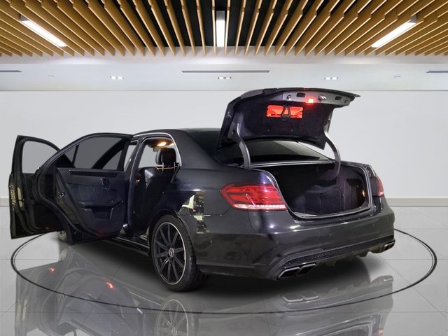 2016 Mercedes-Benz E-Class 5.5L Amg 4dr - Photo 10