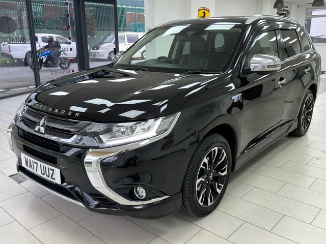 2017 MITSUBISHI OUTLANDER 2.0h 12kWh 4hs SUV 5dr Petrol Plug-in Hybrid CVT 4WD Euro 6 (s/s) (200 ps) - Photo 9