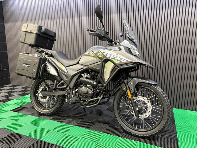 View our LEXMOTO CARRERA