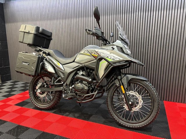 View our LEXMOTO CARRERA