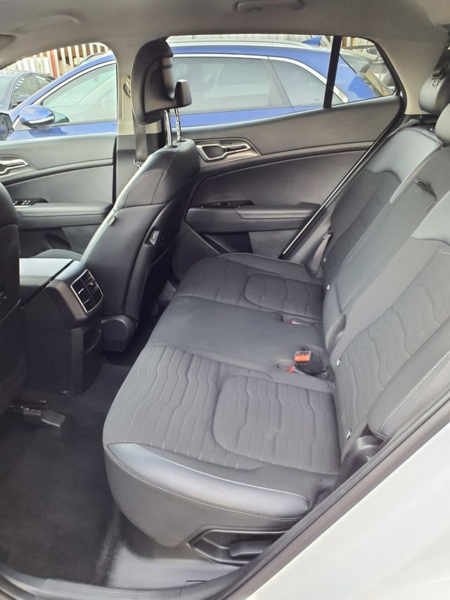 2022 KIA SPORTAGE 1.6 h T-GDi 3 SUV 5dr Petrol Hybrid Auto Euro 6 (s/s) (226 bhp) - Photo 5