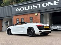 USED 2010 10 AUDI R8 5.2 FSI V10 Spyder 2dr Petrol R Tronic quattro Euro 4 (525 ps) 