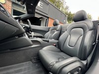 USED 2010 10 AUDI R8 5.2 FSI V10 Spyder 2dr Petrol R Tronic quattro Euro 4 (525 ps) 