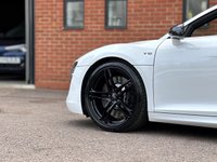 USED 2010 10 AUDI R8 5.2 FSI V10 Spyder 2dr Petrol R Tronic quattro Euro 4 (525 ps) 