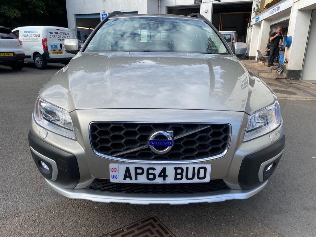 USED 2015 64 VOLVO XC70 2.4 D4 SE Lux Estate 5dr Diesel Geartronic AWD Euro 5 (181 ps) DAB SAT NAV WINTER AND FAMILY PACK