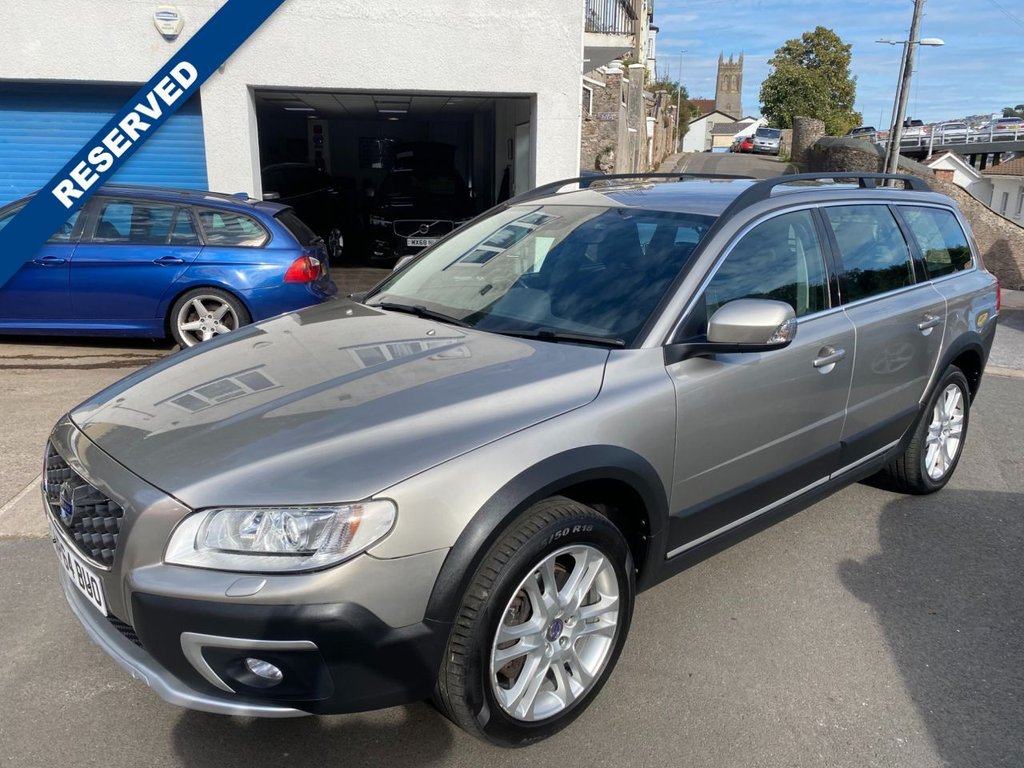 USED 2015 64 VOLVO XC70 2.4 D4 SE Lux Estate 5dr Diesel Geartronic AWD Euro 5 (181 ps) DAB SAT NAV WINTER AND FAMILY PACK