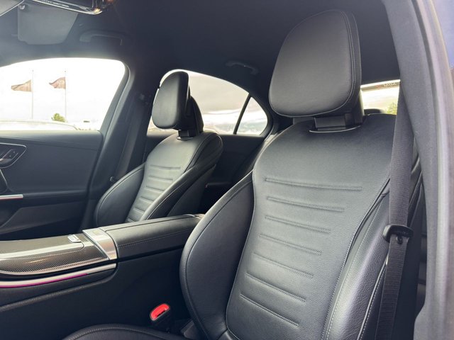 2022 MERCEDES-BENZ C-CLASS 2022 2.0 C220dh MHEV AMG Line (Premium) Saloon 4dr Diesel Hybrid G-Tronic+ Euro 6 (s/s) (220 ps) * HUGE SPEC LIST * MERCEDES ME CONNECT * 11.9" DISPLAY * 19" AMG ALLOYS * HEATED LEATHER SEATS * PARKING PACK * VIRTUS DASH CAM * 360 CAMERA * VIRTUAL COCKPIT * SEAT COMFORT PACK * PRIVACY GLASS * SMARTPHONE INTEGRATION * KEYLESS GO * OBSIDIAN BLACK * AMBIENT LIGHTING * MEMORY PACK * LED LIGHTS * CRUISE CONTROL * POWER FOLDING MIRRORS * DAB * SAT NAV * STUNNING THROUGHOUT * - Photo 3