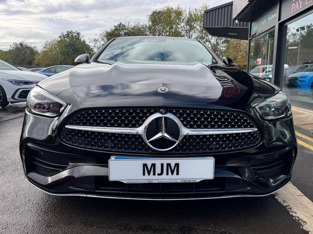 2022 MERCEDES-BENZ C-CLASS 2022 2.0 C220dh MHEV AMG Line (Premium) Saloon 4dr Diesel Hybrid G-Tronic+ Euro 6 (s/s) (220 ps) * HUGE SPEC LIST * MERCEDES ME CONNECT * 11.9" DISPLAY * 19" AMG ALLOYS * HEATED LEATHER SEATS * PARKING PACK * VIRTUS DASH CAM * 360 CAMERA * VIRTUAL COCKPIT * SEAT COMFORT PACK * PRIVACY GLASS * SMARTPHONE INTEGRATION * KEYLESS GO * OBSIDIAN BLACK * AMBIENT LIGHTING * MEMORY PACK * LED LIGHTS * CRUISE CONTROL * POWER FOLDING MIRRORS * DAB * SAT NAV * STUNNING THROUGHOUT * - Photo 9