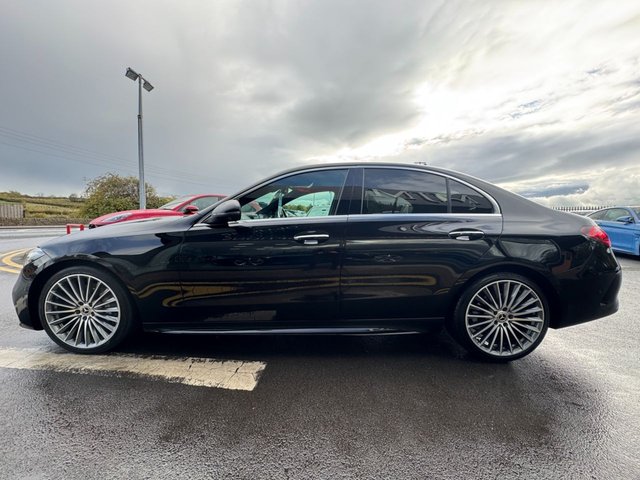 2022 MERCEDES-BENZ C-CLASS 2022 2.0 C220dh MHEV AMG Line (Premium) Saloon 4dr Diesel Hybrid G-Tronic+ Euro 6 (s/s) (220 ps) * HUGE SPEC LIST * MERCEDES ME CONNECT * 11.9" DISPLAY * 19" AMG ALLOYS * HEATED LEATHER SEATS * PARKING PACK * VIRTUS DASH CAM * 360 CAMERA * VIRTUAL COCKPIT * SEAT COMFORT PACK * PRIVACY GLASS * SMARTPHONE INTEGRATION * KEYLESS GO * OBSIDIAN BLACK * AMBIENT LIGHTING * MEMORY PACK * LED LIGHTS * CRUISE CONTROL * POWER FOLDING MIRRORS * DAB * SAT NAV * STUNNING THROUGHOUT * - Photo 11