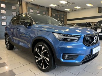 2018 VOLVO XC40