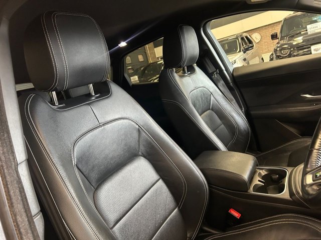 2019 Jaguar E-Pace 2L R-Dynamic S 5dr - Photo 11