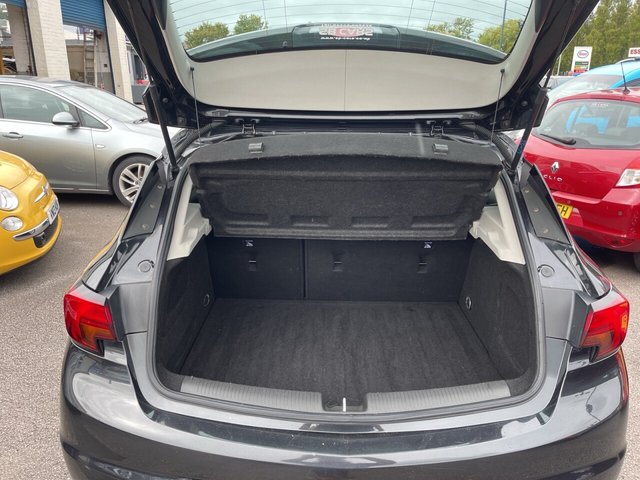 2016 Vauxhall Astra 1L Tech Line 5dr - Photo 10