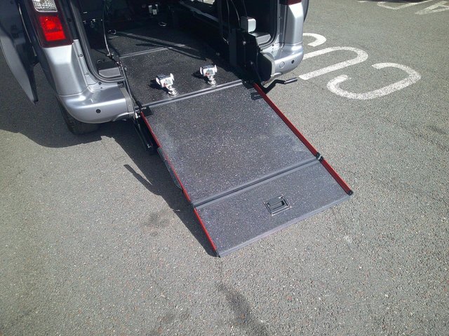 2018 PEUGEOT PARTNER TEPEE - Photo 4