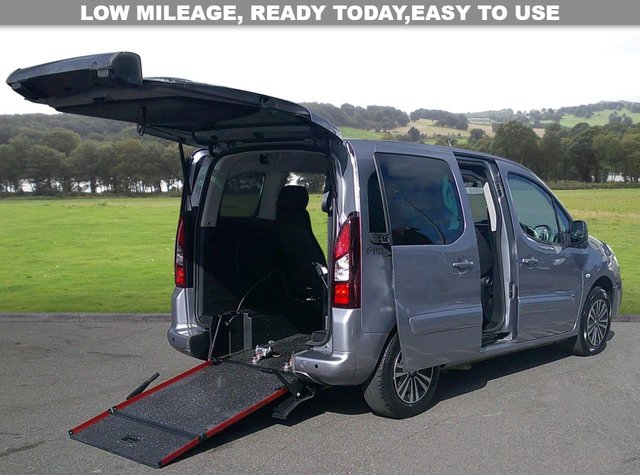 View our Peugeot Partner Tepee range