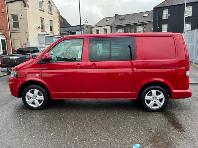 2014 VOLKSWAGEN TRANSPORTER 2.0 BiTDI T32 Highline Kombi 4dr Diesel Manual 4MOTION L1 H1 (214 g/km, 178 bhp) - Photo 6