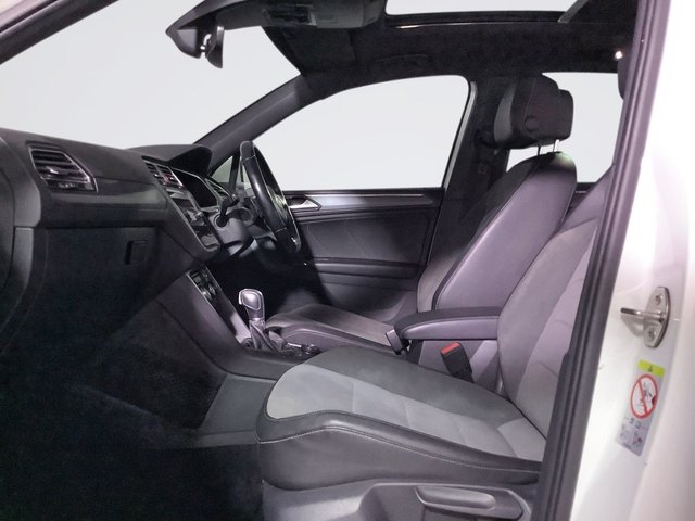 2018 Volkswagen Tiguan 2L R-Line 5dr - Photo 12