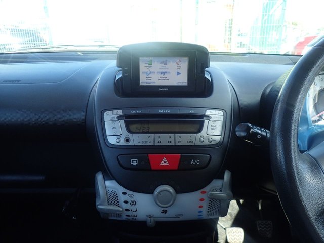 2014 TOYOTA AYGO 1.0 VVT-i Move Hatchback 3dr Petrol Manual Euro 5 (68 ps) - Photo 10