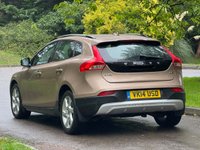 USED 2014 14 VOLVO V40 CROSS COUNTRY 1.6 D2 Lux Hatchback 5dr Diesel Powershift Euro 5 (s/s) (115 ps) 