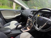 USED 2014 14 VOLVO V40 CROSS COUNTRY 1.6 D2 Lux Hatchback 5dr Diesel Powershift Euro 5 (s/s) (115 ps) 