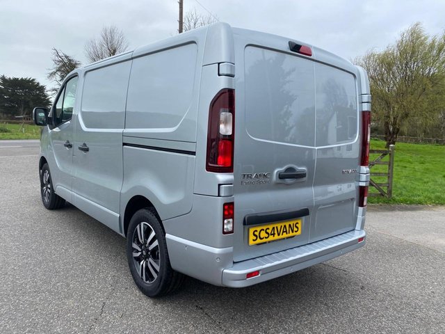 2026 RENAULT TRAFIC - Photo 7