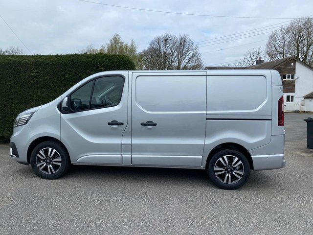 2026 RENAULT TRAFIC - Photo 5