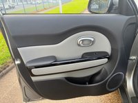 USED 2016 16 KIA SOUL 1.6 CRDi Connect SUV 5dr Diesel Manual Euro 6 (134 bhp) 2 OWNERS FROM NEW* REVERSE CAMERA* 6 SPEED* TRACTION CONTROL* SPORT / COMFORT STEERING MODE* AIR CON* BLUETOOTH PHONE AND AUDIO* DAB* AUX* USB* REMOTE CENTRAL LOCKING WITH 2 KEYS
