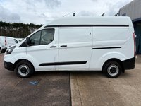 USED 2021 21 FORD TRANSIT CUSTOM Leader L2 H2 2.0 300 EcoBlue Diesel LWB High Top Panel Van Manual Euro 6 (s/s) (130 bhp) Only 83,046 miles - 3 Ford main dealer services - last long life service on 19.02.2025 @ 71,783 miles - EURO 6, high top, long wheelbase, A/C, Bluetooth, electric windows, DAB Radio, USB port, driver's airbag, factory fitted bulkhead, side loading door, ply lined, remote Central Locking, finance arranged on site & 6 months premium Autoguard warranty