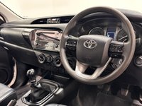 USED 2021 21 TOYOTA HI-LUX 2.4 D-4D Active Extra Pickup Extended Cab 4dr Diesel Manual 4WD Euro 6 (s/s) (150 ps) 1 Owner 2.4 D-4D Active Extra Pickup Extended Cab 4WD Euro 6