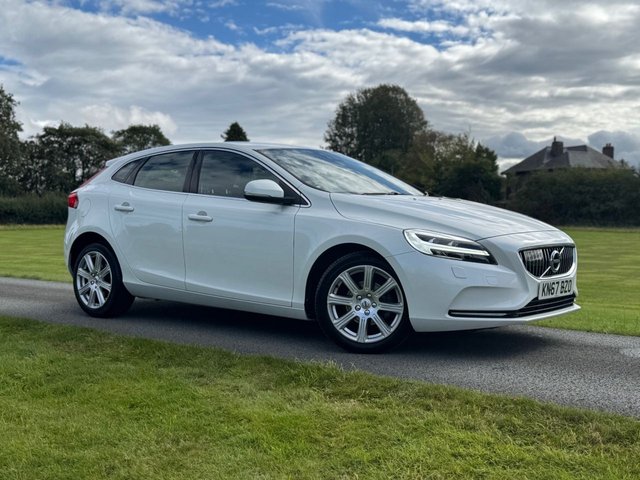 2017 Volvo V40