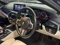 USED 2018 18 BMW 5 SERIES 2.0 520d M Sport Saloon 4dr Diesel Auto Euro 6 (s/s) (190 ps) FBMWSH + HARMON KARDON + &pound;6.3K SPEC + AERO KIT + AMBIENTS!
