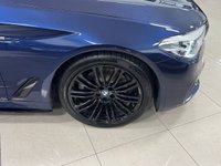 USED 2018 18 BMW 5 SERIES 2.0 520d M Sport Saloon 4dr Diesel Auto Euro 6 (s/s) (190 ps) FBMWSH + HARMON KARDON + &pound;6.3K SPEC + AERO KIT + AMBIENTS!