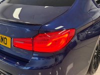 USED 2018 18 BMW 5 SERIES 2.0 520d M Sport Saloon 4dr Diesel Auto Euro 6 (s/s) (190 ps) FBMWSH + HARMON KARDON + &pound;6.3K SPEC + AERO KIT + AMBIENTS!