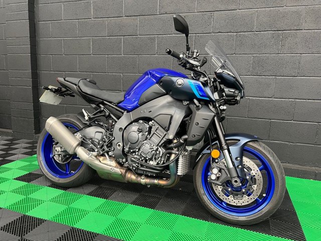 View our YAMAHA MT-10