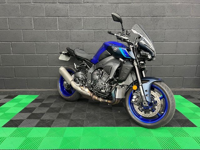 View our YAMAHA MT-10