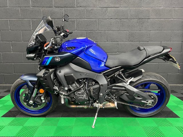 View our YAMAHA MT-10