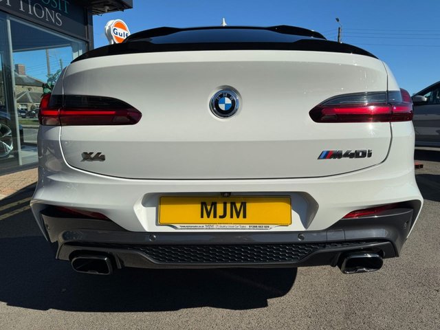 2019 BMW X4 2019 3.0 M40i M Sport SUV 5dr Petrol Auto xDrive Euro 6 (s/s) (354 ps) * HUGE SPEC LIST * COMFORT PACK * M SPORT PLUS PACK * HARMAN KARDON * 21" ALLOY WHEELS * VIRTUAL COCKPIT * HEATED VERNASCA LEATHER * BMW DISPLAY KEY * M SPORT BRAKING * SENSATEC TRIM * ALPINE WHITE * ACOUSTIC GLAZING * SUN PROTECTION GLAZING * COMFORT ACCESS * EXTENDED STORAGE * LED LIGHTS * AUTOMATIC TAILGATE * BLACK REAR SPOILER STUNNING THROUGHOUT * - Photo 8