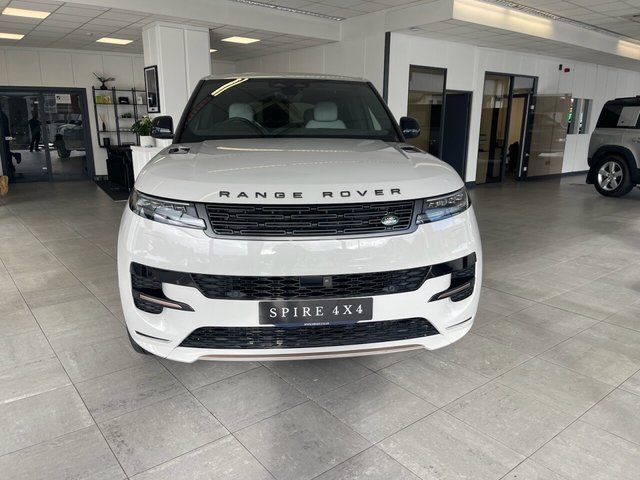 2024 24 Land Rover Range Rover Sport 3.0 P460e 38.2kWh Dynamic SE SUV 5dr Petrol Plug-in Hybrid Auto 4WD Euro 6 (s/s) (460 ps)