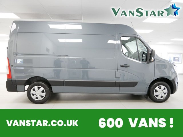 View our Nissan Interstar 2.3 DCI 150 BHP L2 MEDIUM H2 MEDIUM ROOF TEKNA EDITION