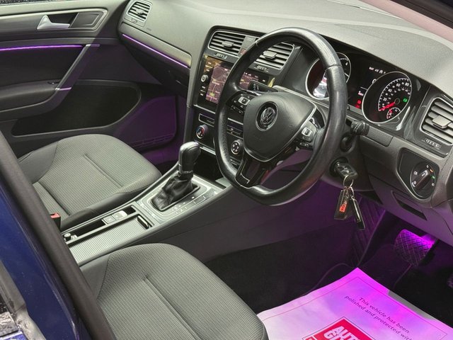 View our VOLKSWAGEN GOLF