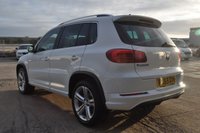USED 2015 65 VOLKSWAGEN TIGUAN 2.0 TDI BlueMotion Tech R-Line SUV 5dr Diesel Manual 4WD Euro 6 (s/s) (150 ps) Reverse Camera - Heated Seats - Satellite Navigation