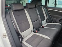 USED 2015 65 VOLKSWAGEN TIGUAN 2.0 TDI BlueMotion Tech R-Line SUV 5dr Diesel Manual 4WD Euro 6 (s/s) (150 ps) Reverse Camera - Heated Seats - Satellite Navigation