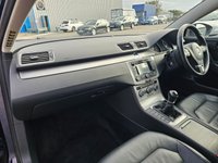 USED 2014 14 VOLKSWAGEN PASSAT 1.6 TDI BlueMotion Tech Executive Saloon 4dr Diesel Manual Euro 5 (s/s) (105 ps) Front And Rear Parking Sensors - Satellite Navigation - Cruise Control