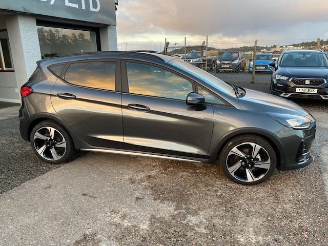 2022 FORD FIESTA - Photo 3