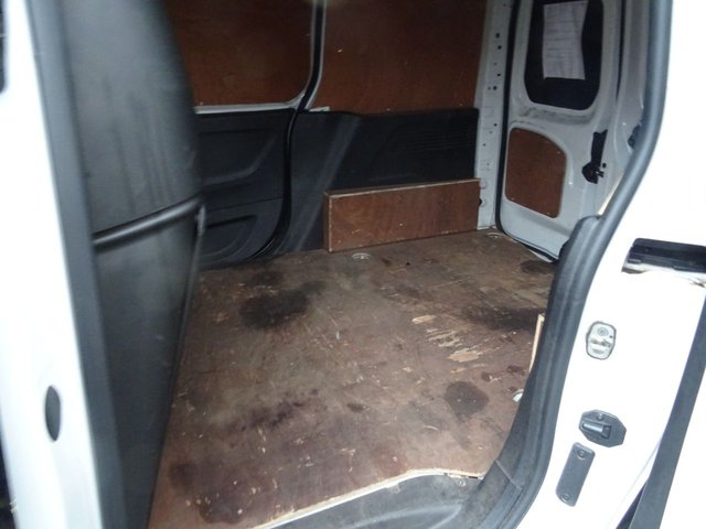 2022 Peugeot Partner 1.5L Professional Premium 5dr - Photo 5