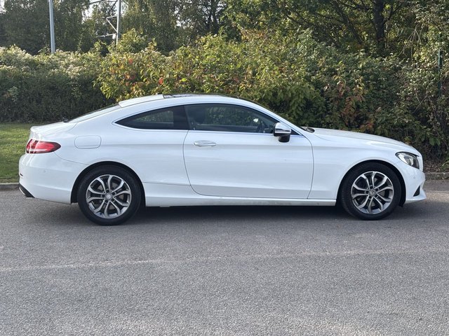 2016 Mercedes-Benz C-CLASS - Photo 6