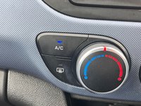 USED 2014 14 HYUNDAI I10 1.0 SE Hatchback 5dr Petrol Manual Euro 5 (66 ps) www.suffolkcarcentre.co.uk - Located at Lowestoft