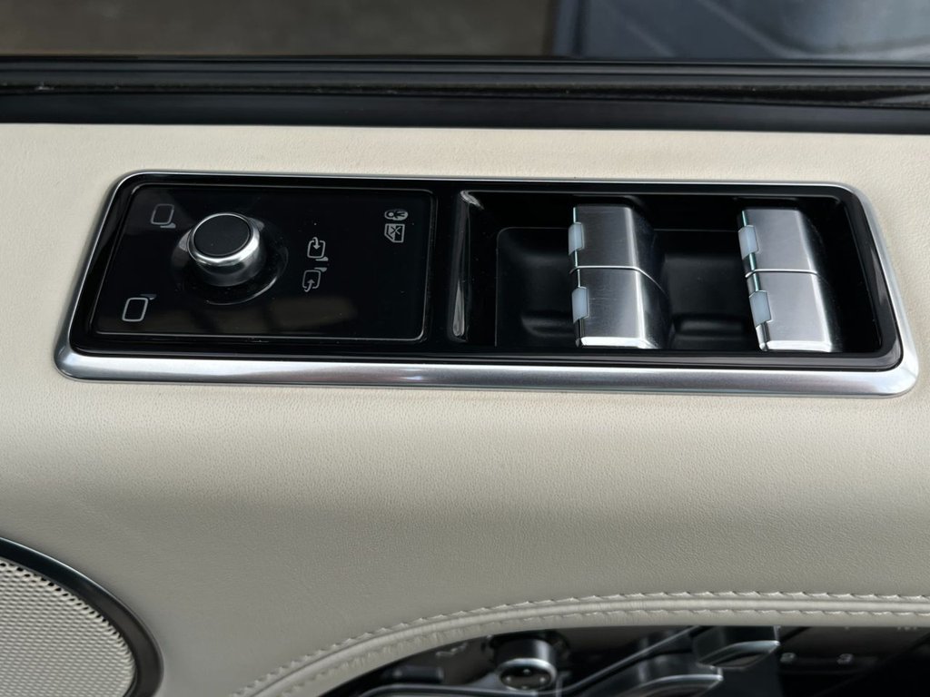 USED 2018 68 LAND ROVER RANGE ROVER 3.0 SD V6 Vogue SE SUV 5dr Diesel Auto 4WD Euro 6 (s/s) (275 ps) 